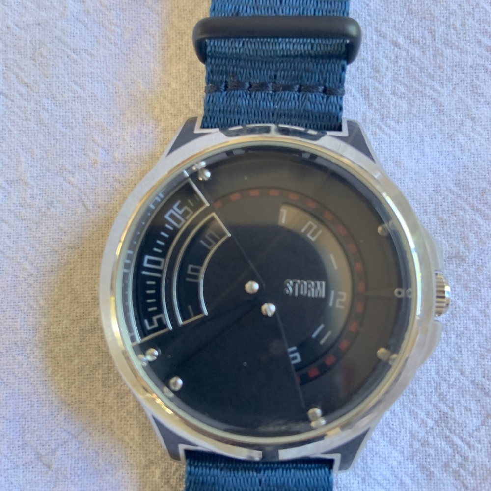 * RARE * Storm of London - Nirvana Watch - Picture 3 of 6